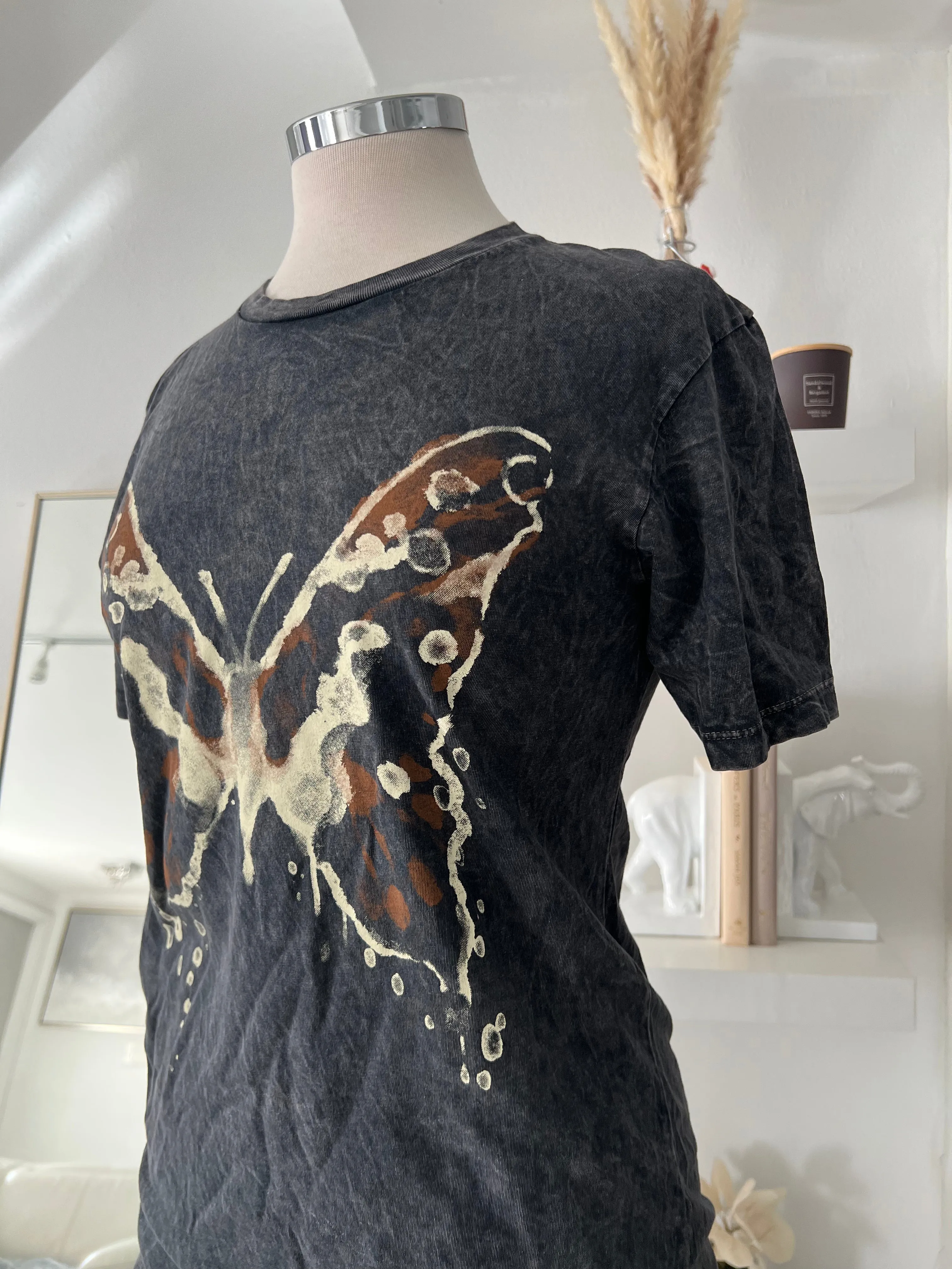 Butterfly Tee - Vintage Black [S-XL]