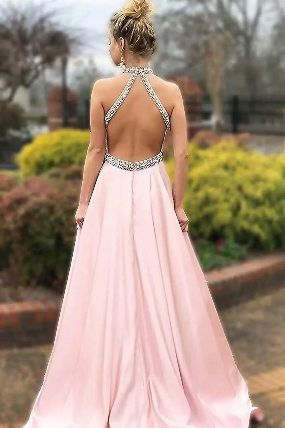 Halter Beaded Prom Dresses 2024 Satin Ball Gown Sparkly Long Pleated Formal Evening Party Gowns
