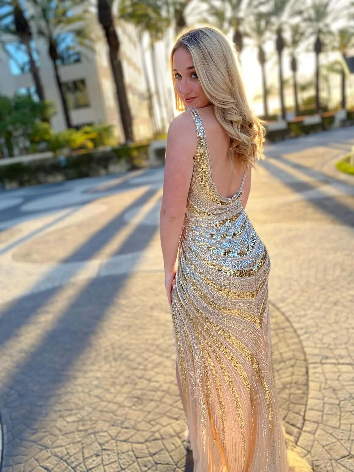 Mermaid Deep V Neck Prom Dress for Womens 2025 Beading Sequin Evening Formal Gowns with Slit