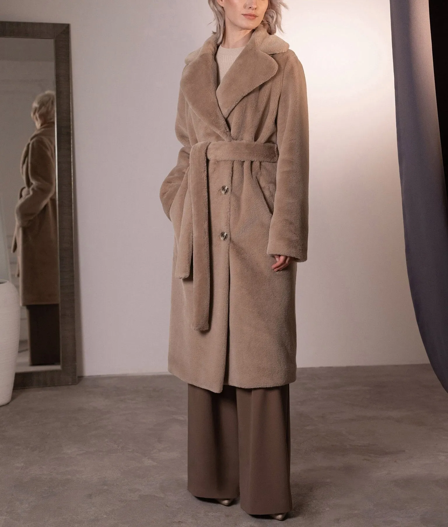 Women's Autumn/Winter Turn Down Collar Long Coat With Belt
